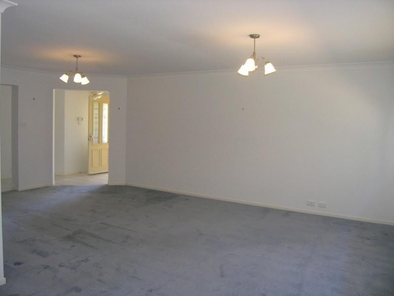 13 Eggeling Street, Erina NSW 2250