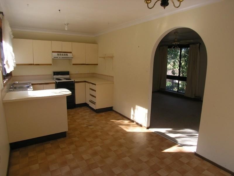 4/7 Lunderston Drive, Narara NSW 2250