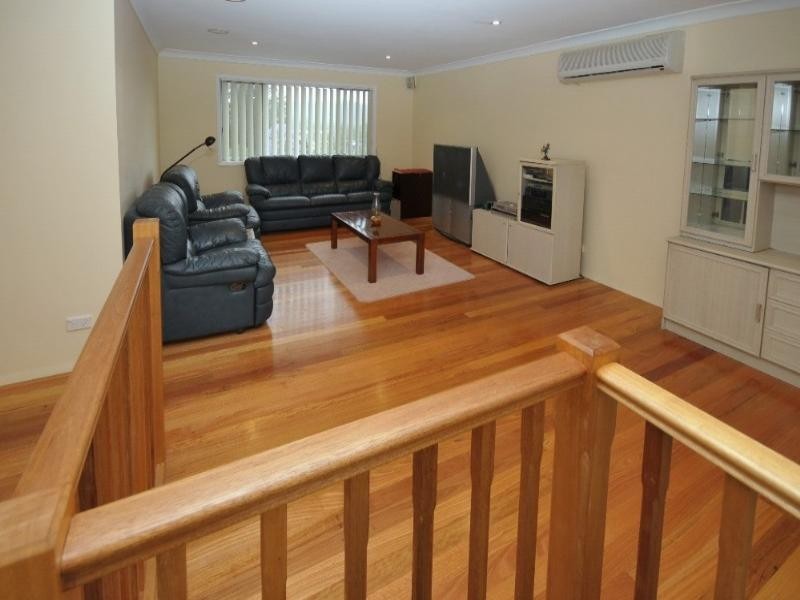 16 Kimpton Place, Wyoming NSW 2250