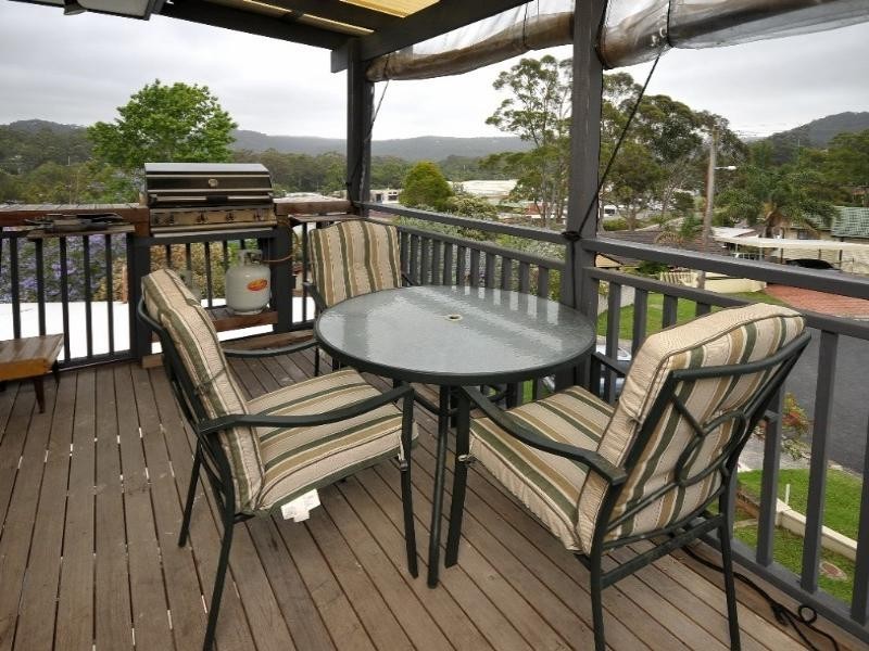 16 Kimpton Place, Wyoming NSW 2250