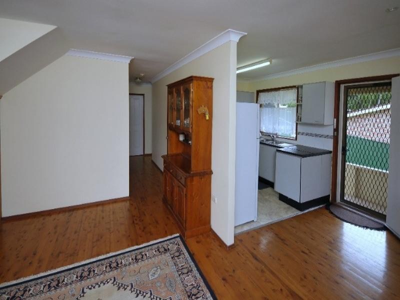 16 Kimpton Place, Wyoming NSW 2250