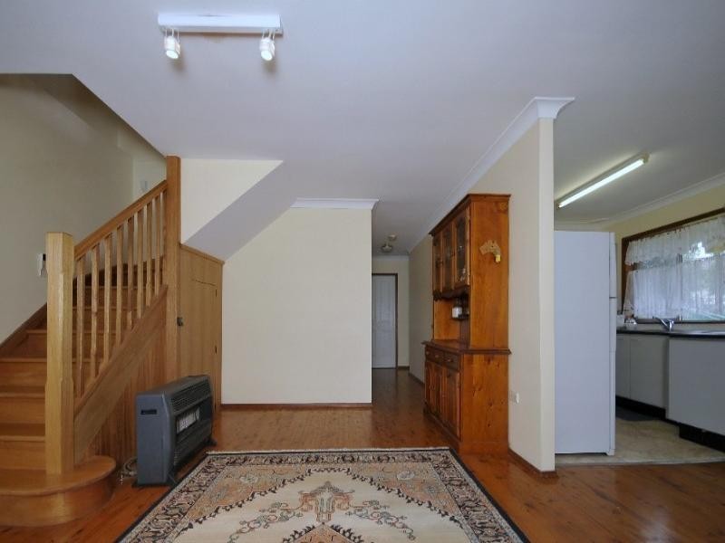 16 Kimpton Place, Wyoming NSW 2250