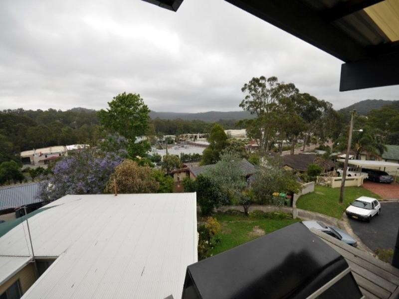 16 Kimpton Place, Wyoming NSW 2250