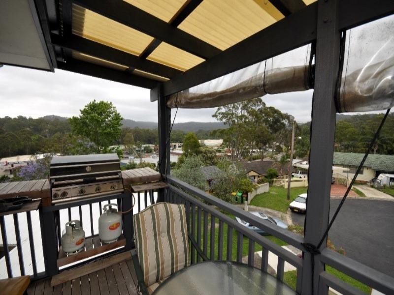 16 Kimpton Place, Wyoming NSW 2250