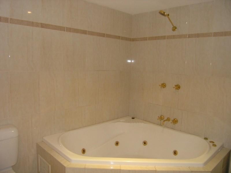 3/2 Adcock Avenue, West Gosford NSW 2250