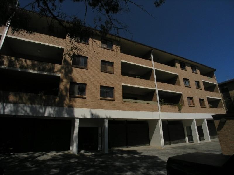 13/9-12 Broadview Avenue, Gosford NSW 2250