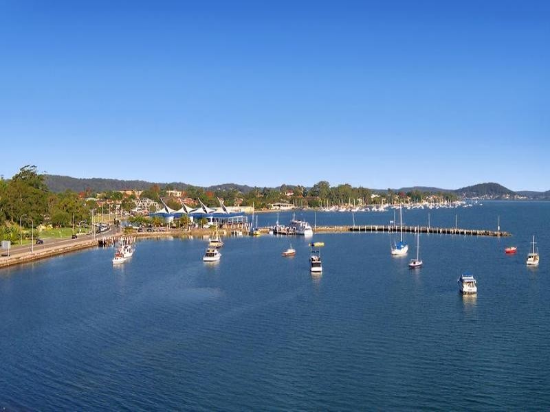 1/4 Broadview Avenue, Gosford NSW 2250