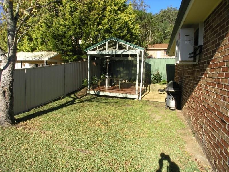 2/102 Coolawin Circ, Narara NSW 2250