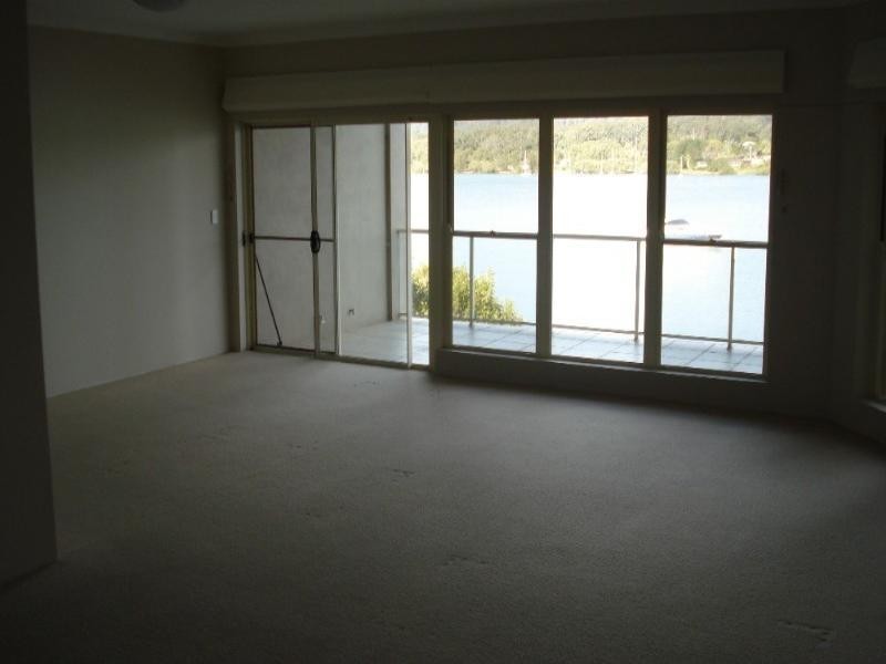 2/3-7 Wharf Street, Gosford NSW 2250