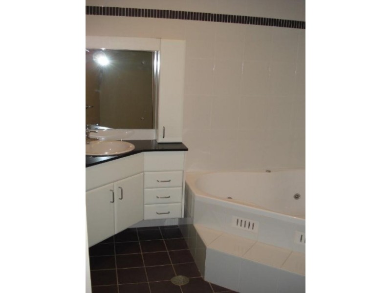 2/3-7 Wharf Street, Gosford NSW 2250