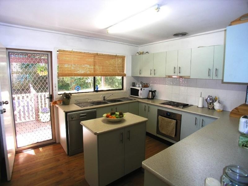 13 Adnamira Close, Wyoming NSW 2250