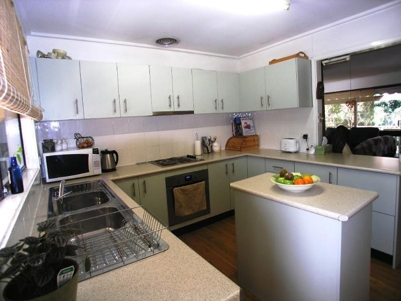 13 Adnamira Close, Wyoming NSW 2250