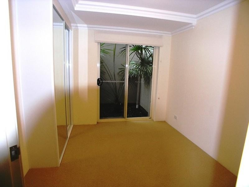 11/3-7 Wharf Street, East Gosford NSW 2250