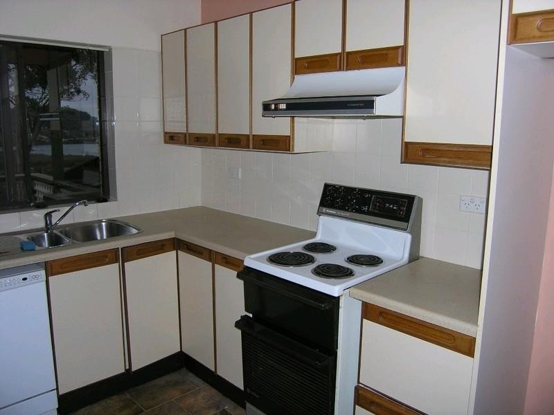 29 Penang Street, Point Clare NSW 2250