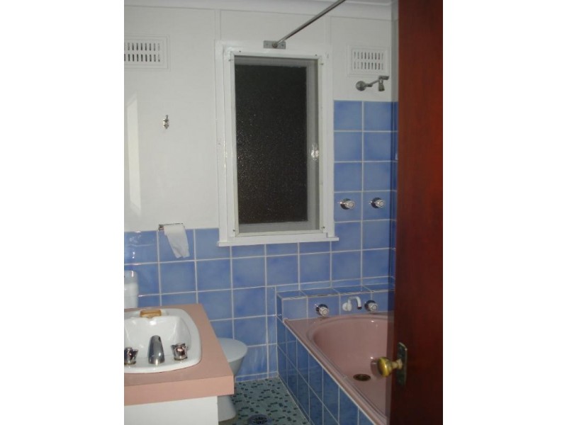 50 Etna Street, North Gosford NSW 2250