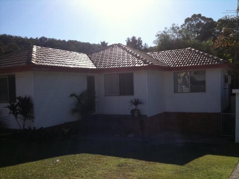 1 Diana Avenue, East Gosford NSW 2250