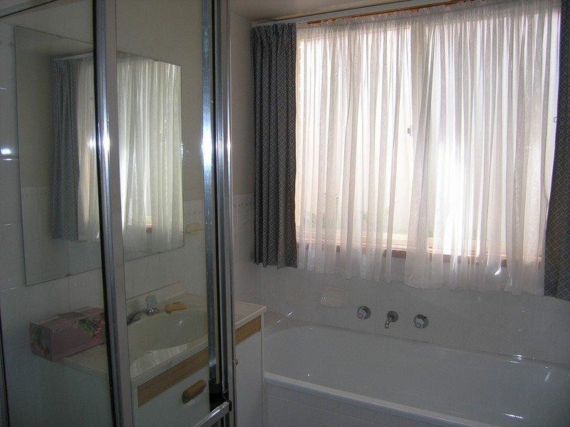 29 Treeland Road, Green Point NSW 2251