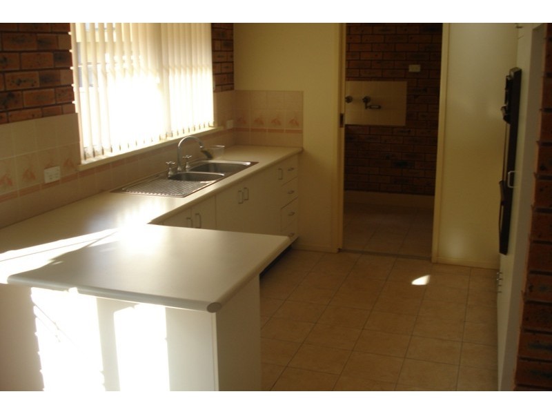 2/27 Frederick Street, East Gosford NSW 2250