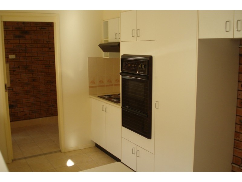 2/27 Frederick Street, East Gosford NSW 2250