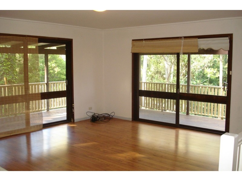 13 Adnamira Close, Wyoming NSW 2250