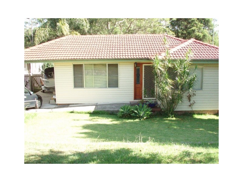 98 Turpentine Steet, Wyoming NSW 2250