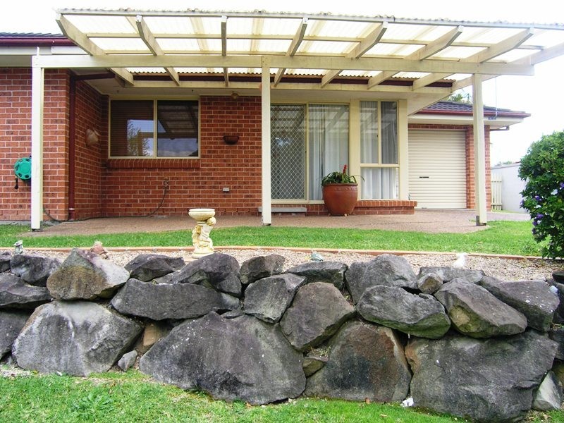 2 Jeanette Close, Green Point NSW 2251