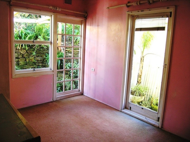 18 Kendall Street, Gosford NSW 2250