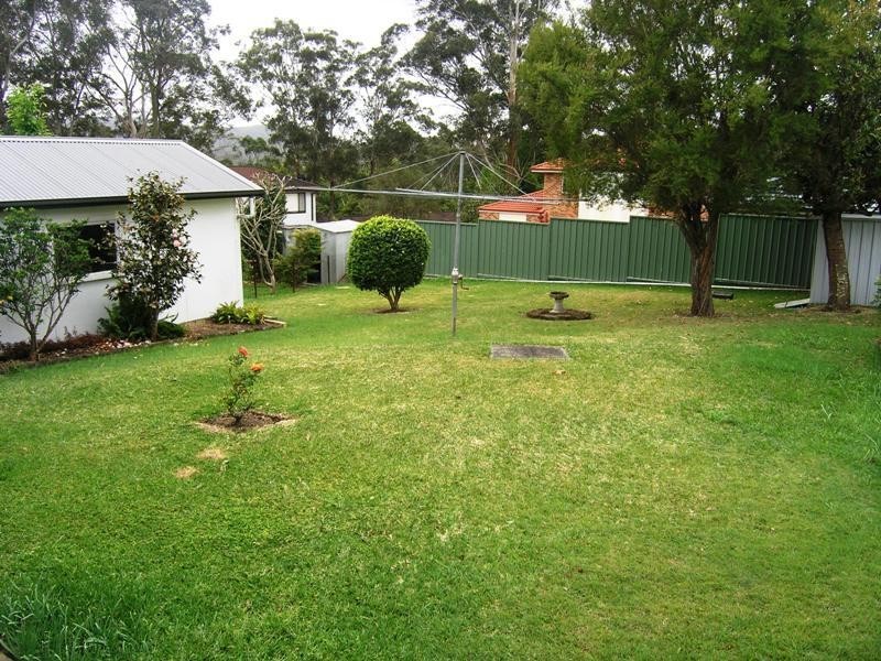 15 Holcombe Avenue, Narara NSW 2250