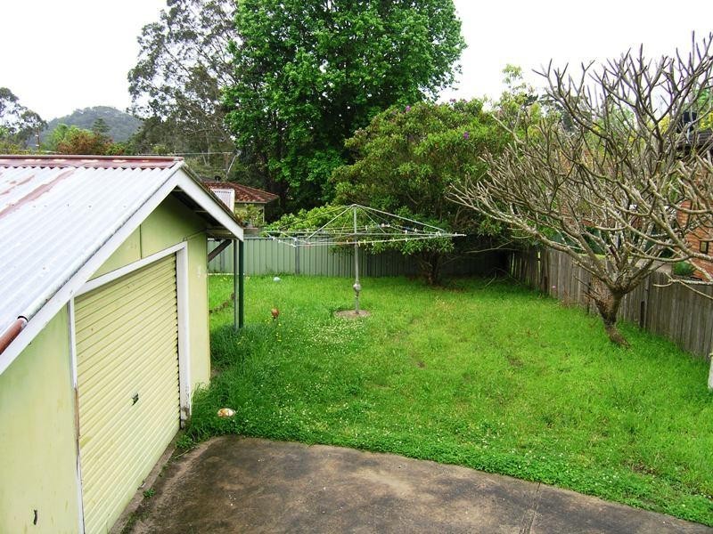 4 Sinclair Street, Gosford NSW 2250