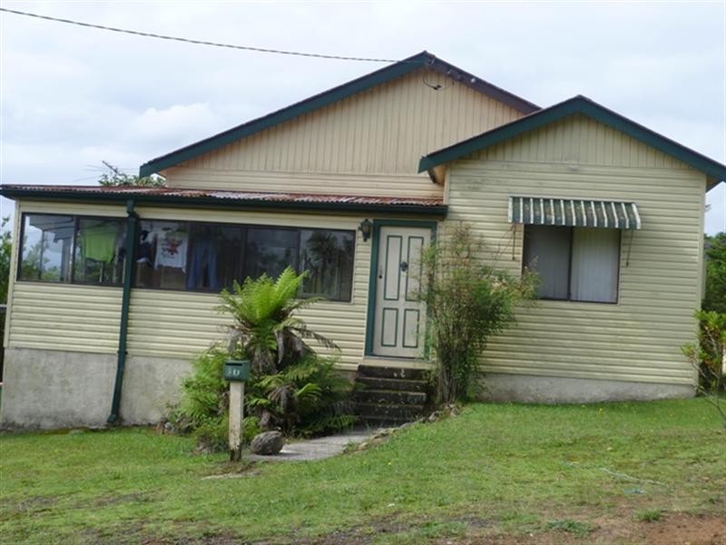 16 Lindsey Street, North Gosford NSW 2250