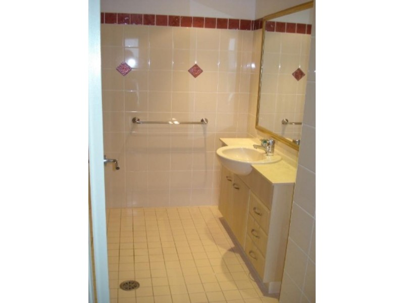 503/97-99 John Whiteway Drive, Gosford NSW 2250