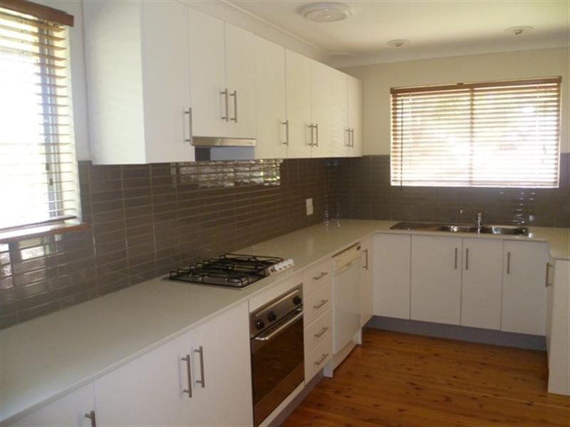 9 Wonga Avenue, East Gosford NSW 2250