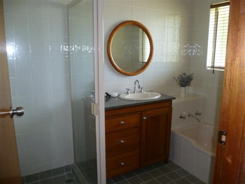 9 Wonga Avenue, East Gosford NSW 2250