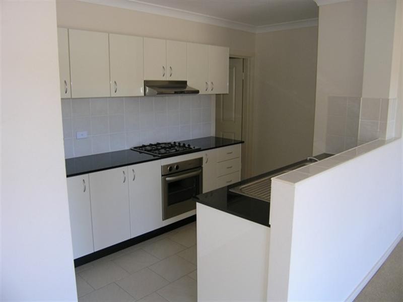 32/1 Batley Street, Gosford NSW 2250