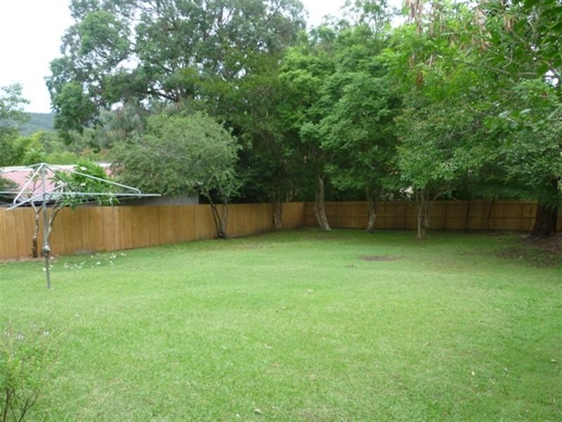 6 Batley Street, West Gosford NSW 2250