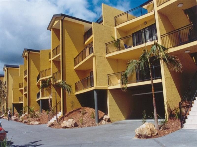 5/2 Adcock Avenue, West Gosford NSW 2250