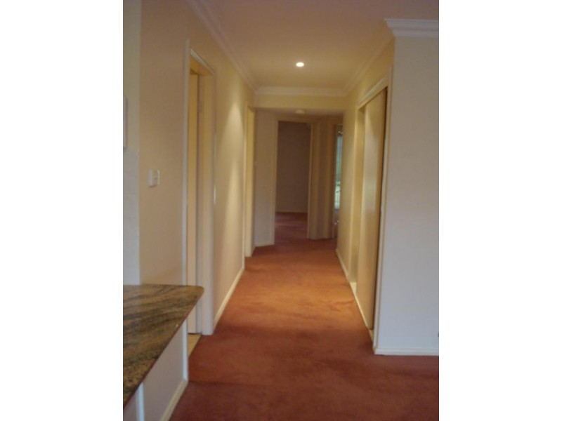 5/2 Adcock Avenue, West Gosford NSW 2250