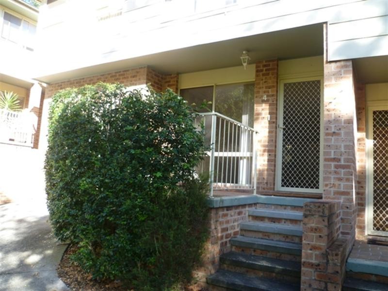 4/53 Beane Street, Gosford NSW 2250
