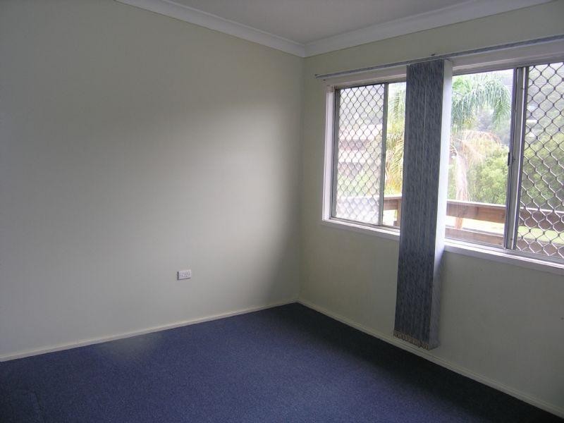 4 Blue Waters Parade, Tascott NSW 2250