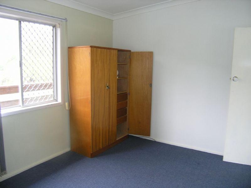 4 Blue Waters Parade, Tascott NSW 2250