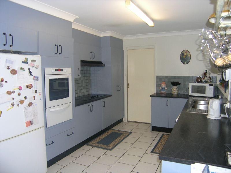 13 Greenwood Avenue, Berkeley Vale NSW 2261