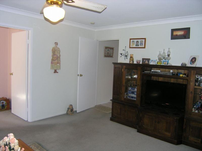 13 Greenwood Avenue, Berkeley Vale NSW 2261