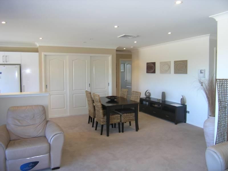 25/13 Moore Street, West Gosford NSW 2250