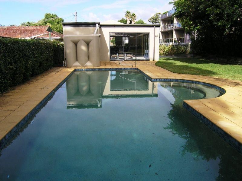 9/187-189 Albany Street, Point Frederick NSW 2250