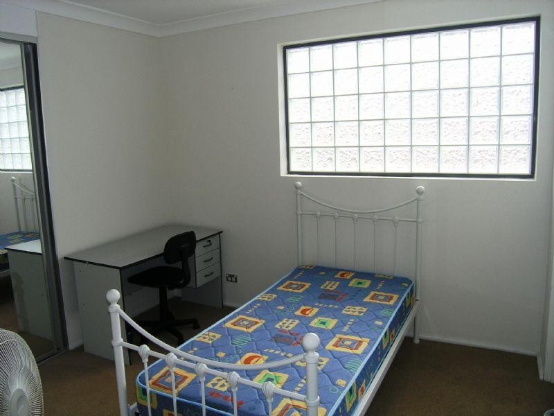 9/187-189 Albany Street, Point Frederick NSW 2250