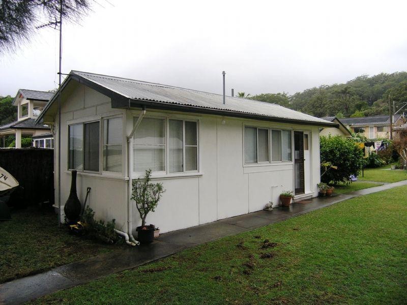 257 Avoca Drive, Green Point NSW 2251