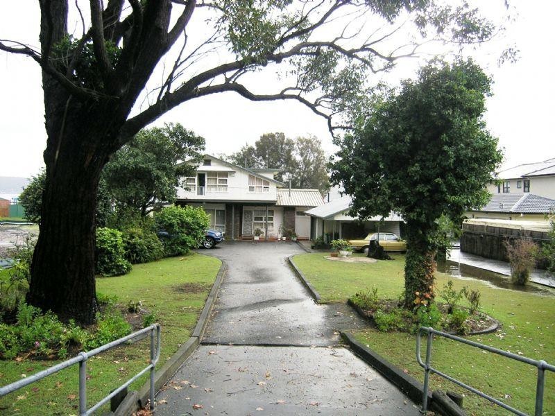 257 Avoca Drive, Green Point NSW 2251