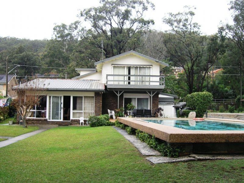 257 Avoca Drive, Green Point NSW 2251
