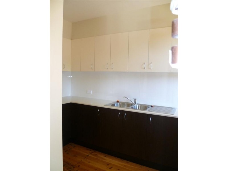 3/10 Margin Street, Gosford NSW 2250