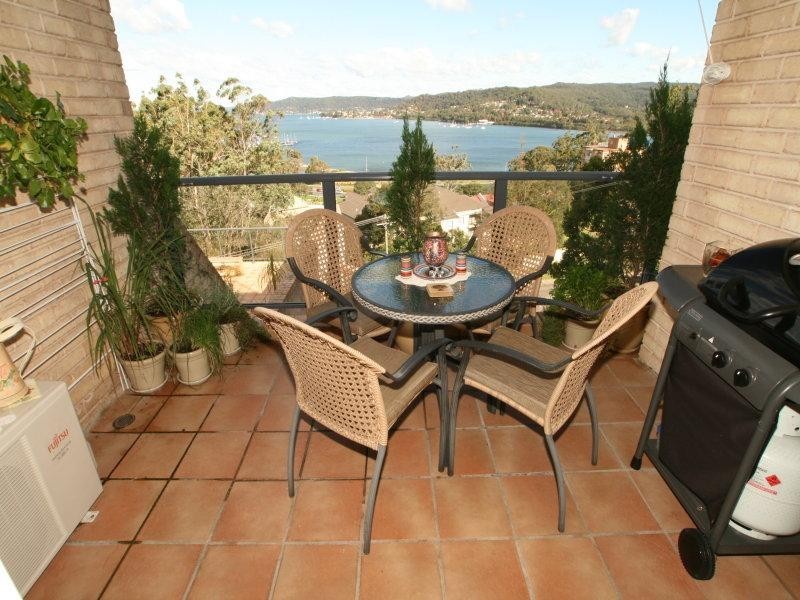 18/92-94 John Whiteway Drive, Gosford NSW 2250